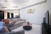 อื่นๆ Elite LUX Holiday Homes - Cozy Modern 1BR in Dubai South