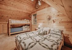 기타 2 11sl - Wi-fi - No Pets Log Cabin - Sleeps 7 2 Bedroom Cabin by Redawning