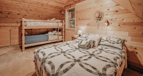 기타 2 11sl - Wi-fi - No Pets Log Cabin - Sleeps 7 2 Bedroom Cabin by Redawning