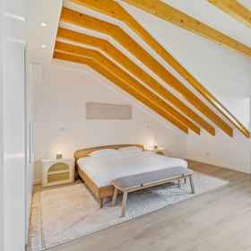 Room1Stylish 2BR Getaway in Bivange Roeser,Roeser飯店