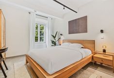Others 2 Clausen Hideaway Modern Apartment ID211