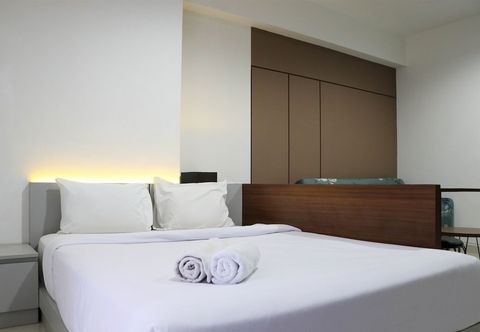 Others Beautiful Pool View Homey Spacious Studio At West Vista Apartment