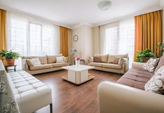 Others 3 Lovely Flat w Balcony 10 min to Moda Coast