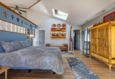 Others 4 Lois Lane's Perch 1 Bedroom Home by RedAwning