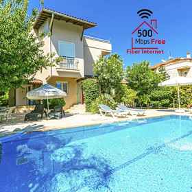 Primary image 1 天堂城别墅贝尔多拉, Cornelia Deluxe beach 酒店