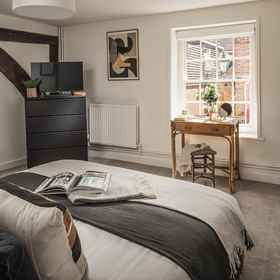 Room 1 Lovely 3-bed House in West Malling, Kent, Tonbridge and Malling District Hotels