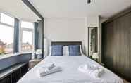 อื่นๆ 6 Stunning 5 Bed House in Leeds Contractors Welcome
