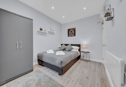 Others Serviced Ensuite Room In West Drayton London UB7