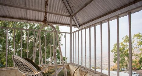 Others 2 The Signature Crest