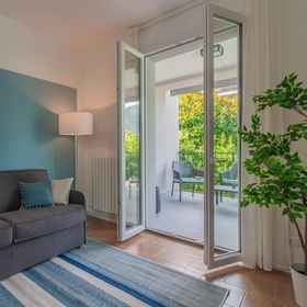 Room 1 Ninfea Apartments by Wonderful Italy - Sapphire, Hotel Provinsi Como