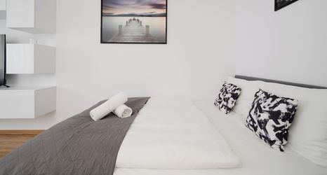 Others 2 Bright Studio Legnicka by Renters