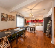 Others 4 Bright & Sunny 2-bed Unit in the Heart of St Kilda