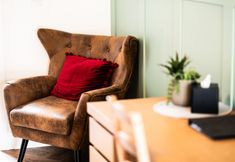 기타 7 Stonehenge Courtyard