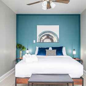 Room1ATL downtown 2BR King Bed FREE parking,Peachtree Center飯店