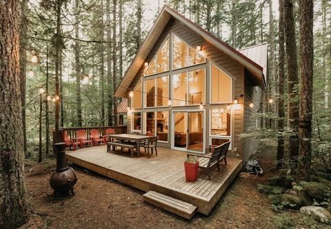 其他 40gs â Wifi - W/d â Hot Tub - Sleeps 8 3 Bedroom Cabin by RedAwning