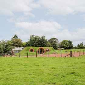 Primary image 1 Shire's End, Hotel Upton Bishop