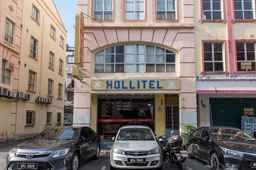 Hollitel Hotel, THB 557.61