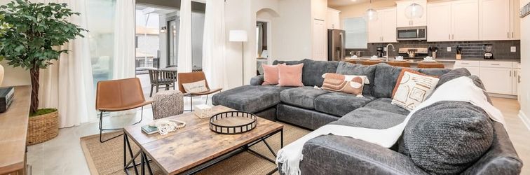 Others 5BR Themed Home - Private Pool Prime Location