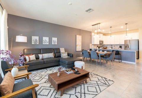 其他 Chic Spacious Condo for the Best Vacations