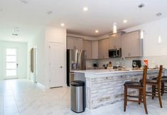 Others 5 Super Nice and Spacious 9bdr Home