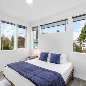 Room 1 The Golden Lion Sweet Suite, Hotel Perpustakaan Umum Seattle