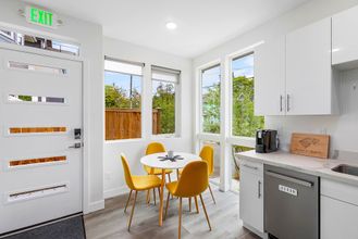 其他 4 Stag Sweet Suite