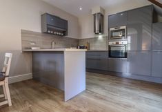 Khác 6 The Old Post Office