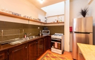 Others 5 Unique Vintage Gem 1-bed Unit in Collingwood