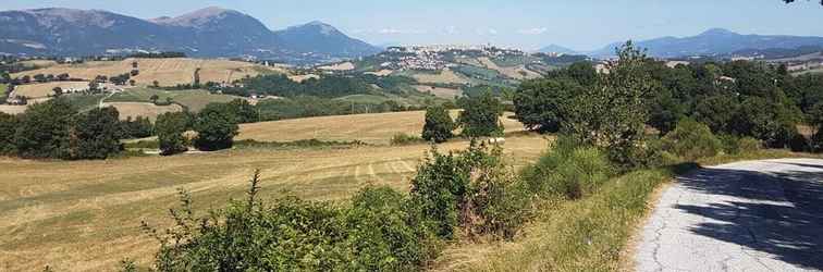 Khác Functional Mini Luxury Lodges Near Camerino