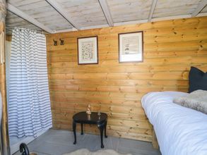 อื่นๆ 4 The Snug