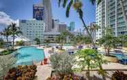 Lainnya 5 Miami Vacation Rental w/ Balcony, Pool & Hot Tub!
