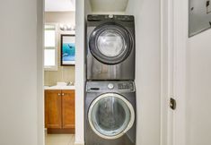 Others 4 Fort Lauderdale Home w/ Hot Tub ~ 3 Mi to Beach!