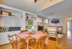 อื่นๆ 6 Chic Atlanta Retreat w/ Patio & Outdoor Dining!