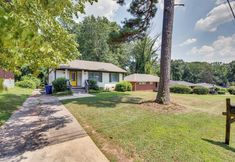 Others 4 Atlanta Vacation Rental w/ Deck: 4 Mi to Downtown!