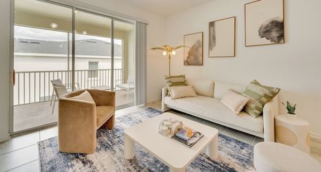 Others 2 10 Mi to Disney: Luxe Davenport Condo