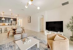 Others 4 10 Mi to Disney: Luxe Davenport Condo