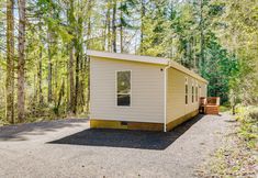 อื่นๆ 4 Hoodsport Vacation Rental w/ Private Lake Access!