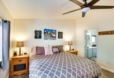 その他 4 Riverfront Home w/ Deck, Near Mount Rainier!