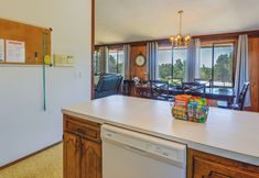 Others 7 Westport Retreat w/ Pool Table: Walk to State Park