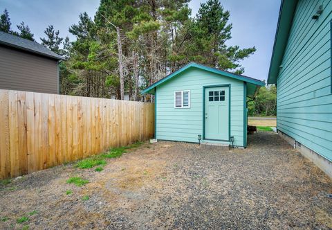 Khác Pet-friendly Westport Vacation Rental w/ Hot Tub!