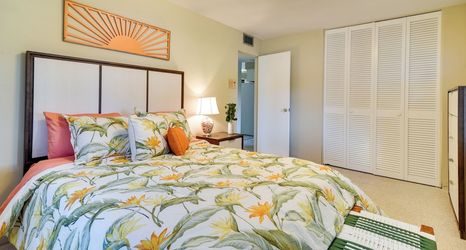 Others 2 3 Mi to Beach: Seminole Retreat w/ Patio