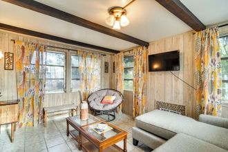 Others 4 3 Mi to Beach: Seminole Retreat w/ Patio