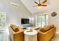 Others 3 5 Mi to Beach: Family Gem w/ Deck in Rehoboth