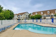 Lainnya Condo w/ Pool Access ~ 2 Mi to Rehoboth Beach!