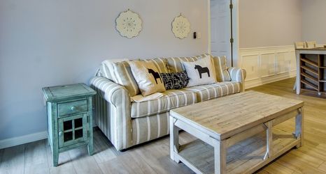 Others 2 Condo w/ Pool Access ~ 2 Mi to Rehoboth Beach!