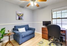 Lain-lain 2 Charming Fort Worth Home - 12 Mi to Downtown!