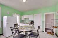 Others Convenient Jennings Apartment, 12 Mi to St Louis!