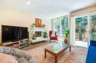 Others Beautiful Boulder Townhome: Walk to CU & Pearl St!