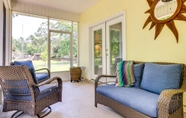 Lain-lain 7 Dog-friendly Navarre Retreat w/ Screened-in Porch!