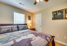 Lain-lain 5 Pigeon Forge Home w/ Screened Porch, 3 Mi to Town!